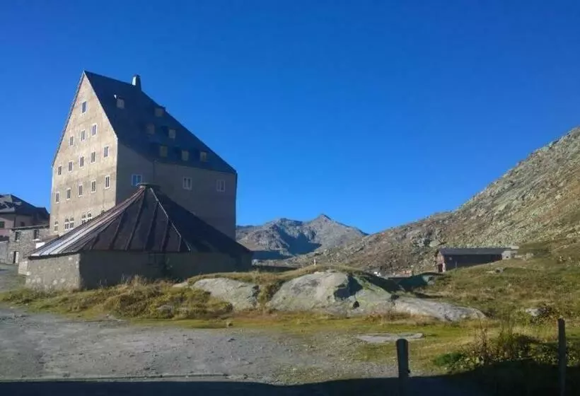 ホテル Ospizio San Gottardo