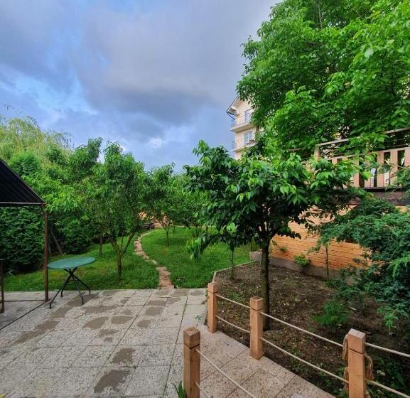 Пансион Daiana Residence Cabane