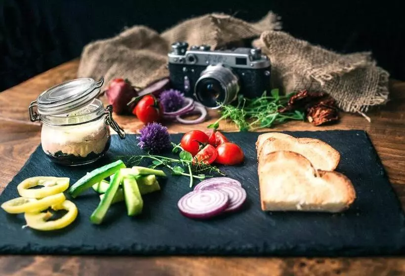 Amstel Hattyú Panzió  érintésmentes Bejelentkezés