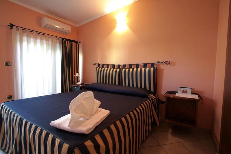 בית מלון כפרי Airport