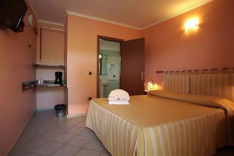 בית מלון כפרי Airport