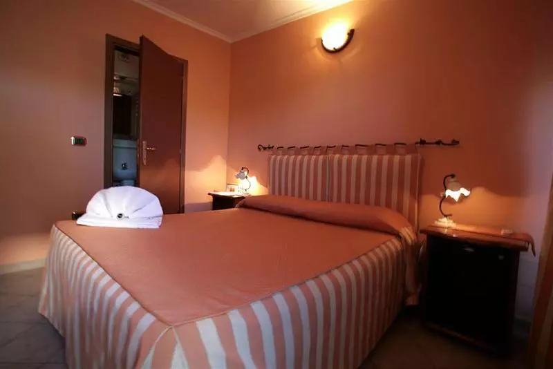 בית מלון כפרי Airport