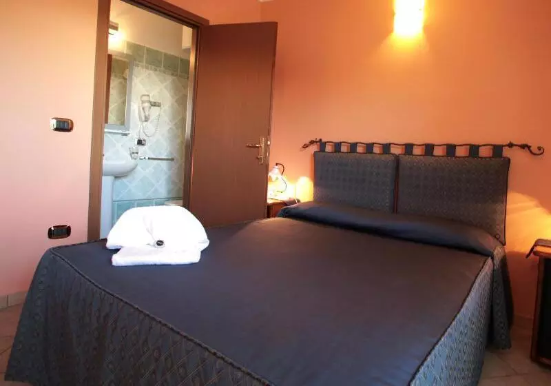 בית מלון כפרי Airport