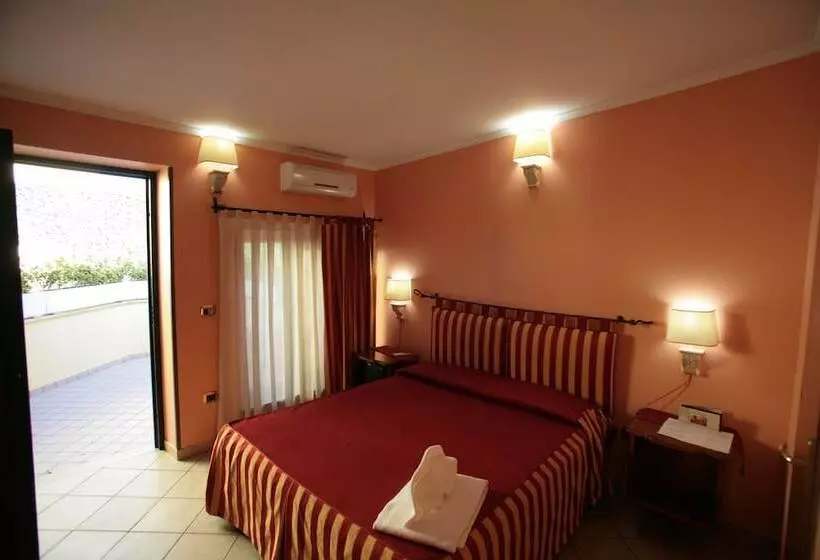 בית מלון כפרי Airport