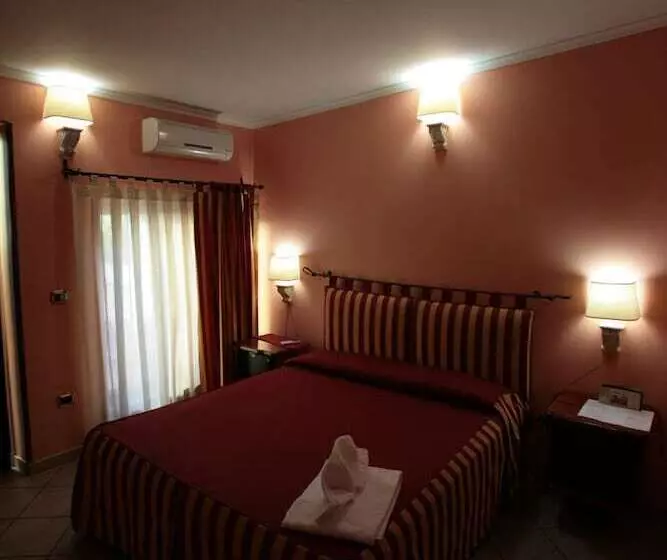 בית מלון כפרי Airport