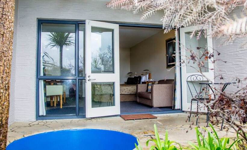 ホテル Baycrest Thermal Lodge