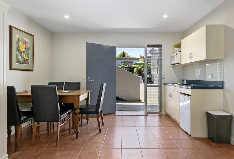 ホテル Baycrest Thermal Lodge