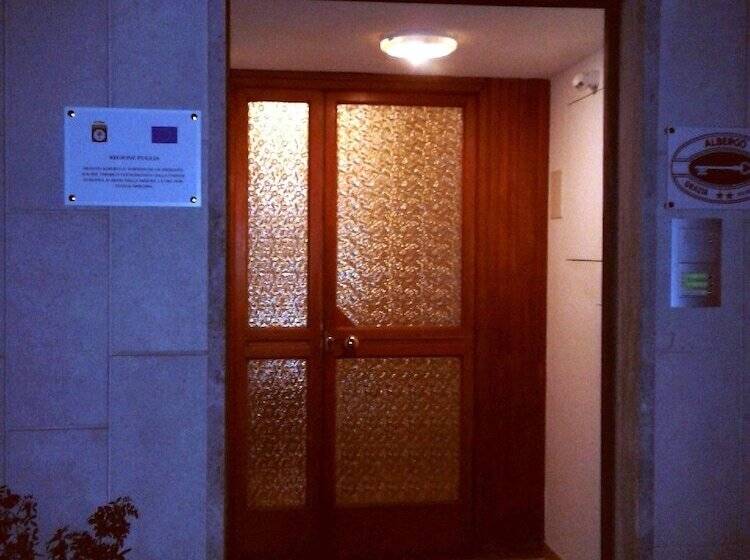 호텔 B&b H. Grazia