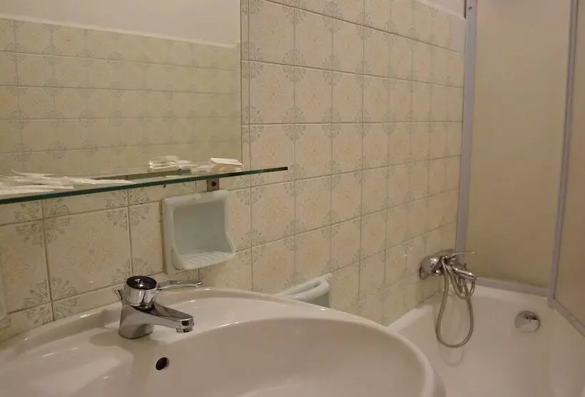 Отель B&b H. Grazia