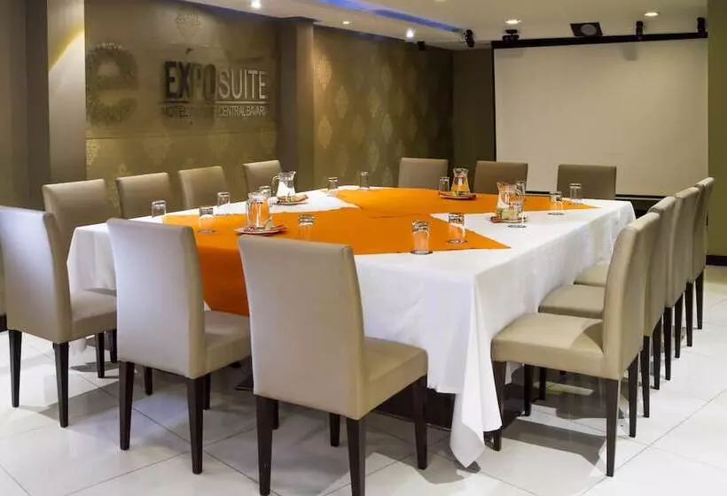 Hôtel City Bog Expo Museo