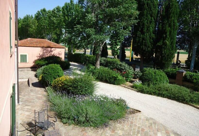 فندق La Padronale Del Rivo