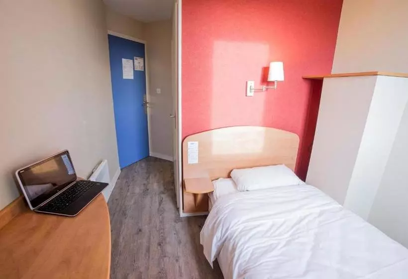 هتل Hôtel De La Vendée