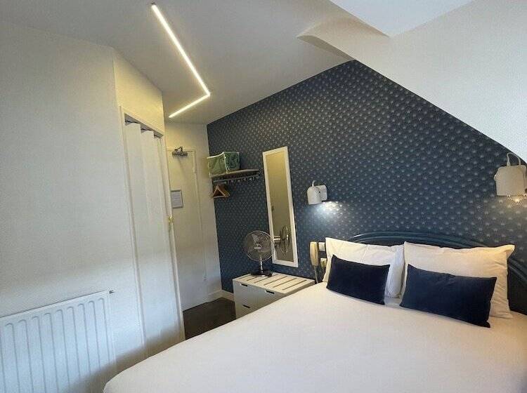 هتل Hôtel De Caen