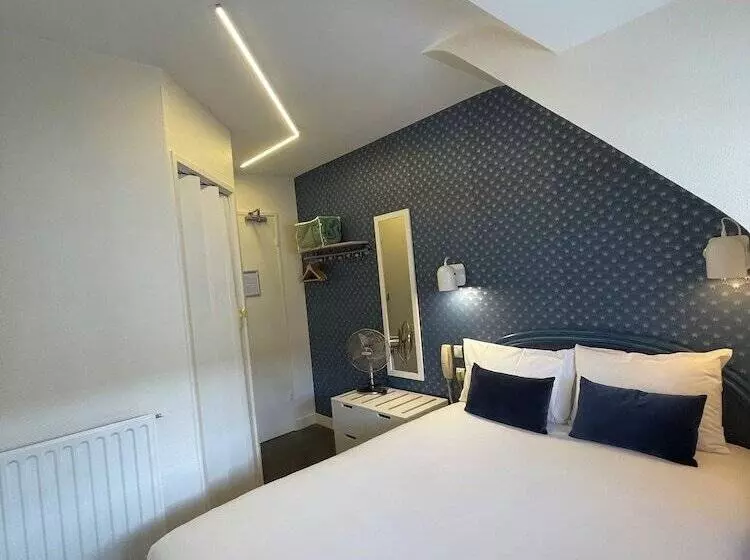 ホテル Hôtel De Caen