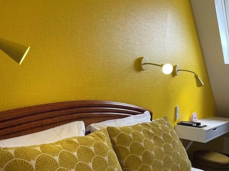 ホテル Hôtel De Caen