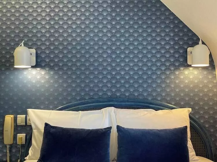 ホテル Hôtel De Caen