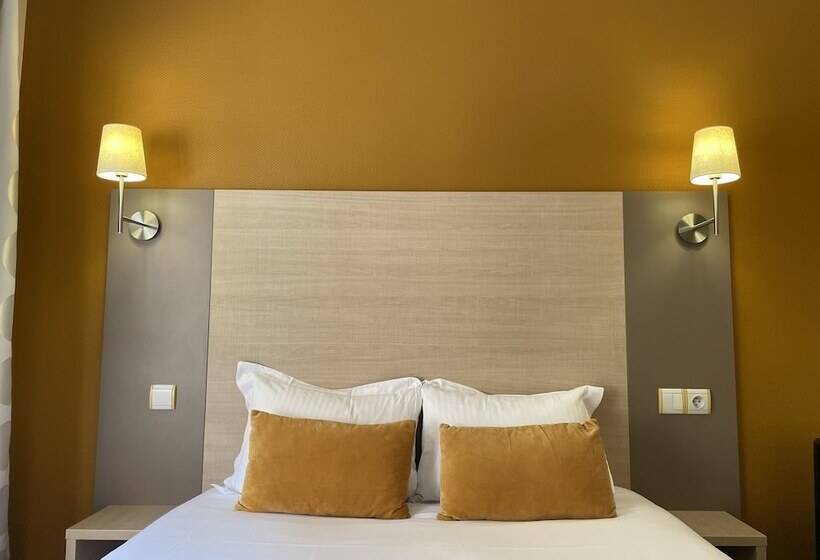 هتل Hôtel De Caen