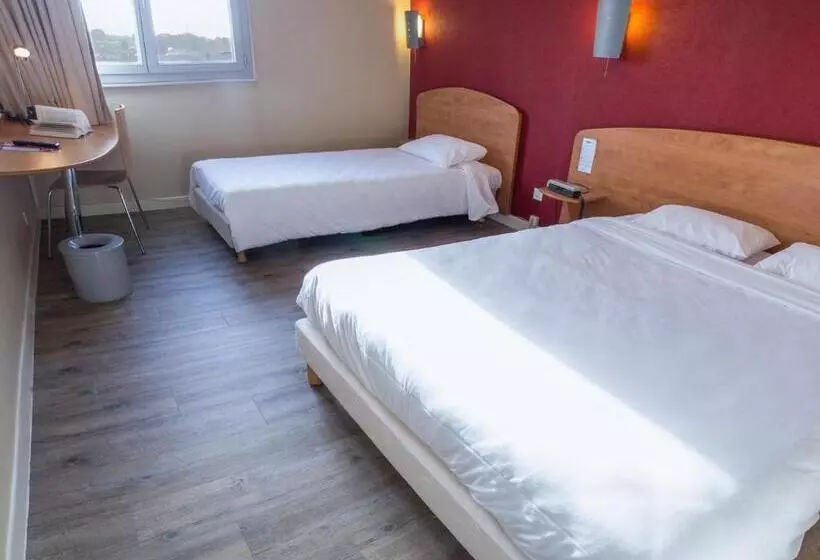 هتل Hôtel De La Vendée