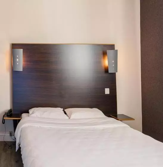 هتل Hôtel De La Vendée