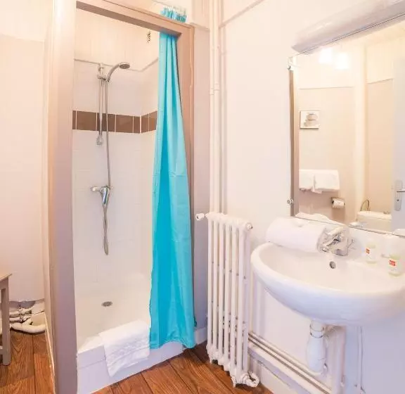 هتل Hôtel De La Vendée