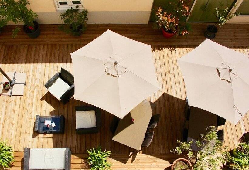 בית מלון כפרי Hôtel Le Charleston