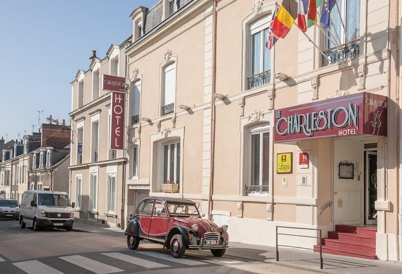 בית מלון כפרי Hôtel Le Charleston