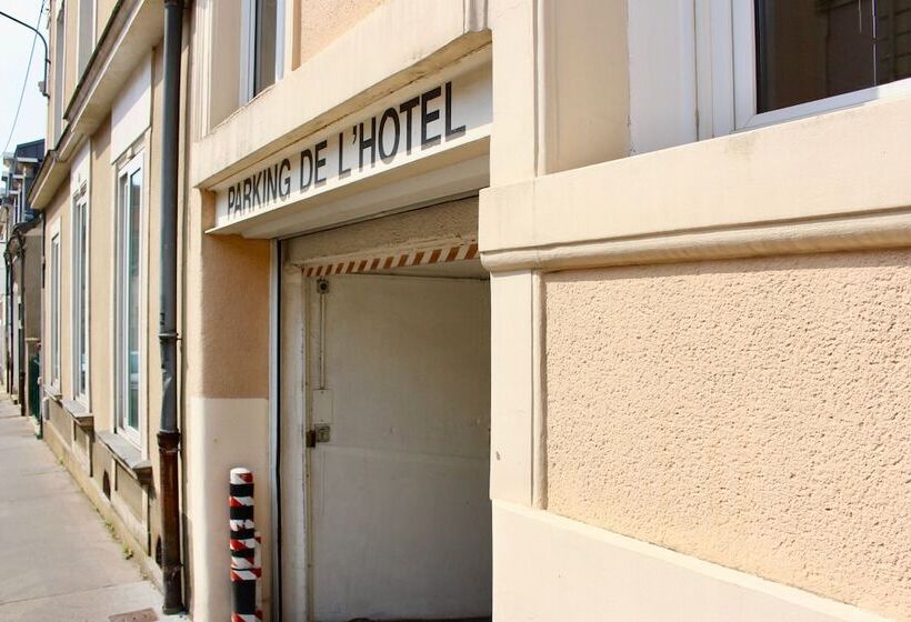 בית מלון כפרי Hôtel Le Charleston