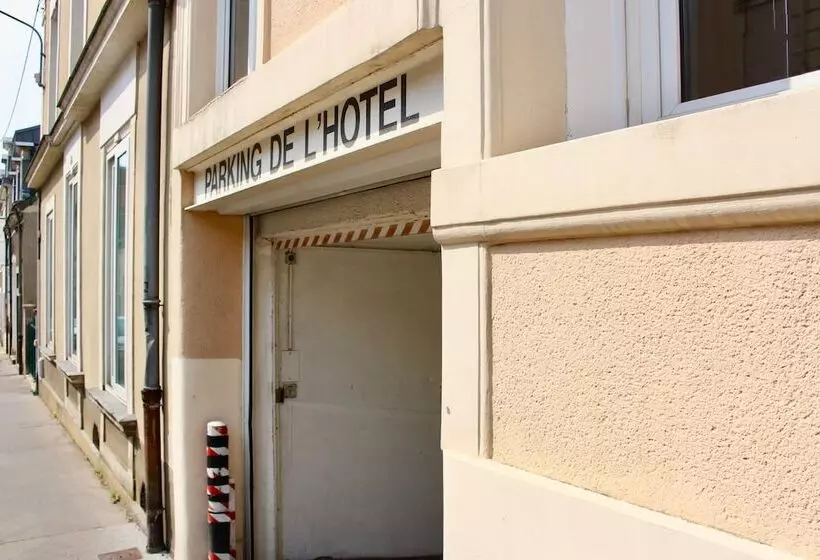 هتل Hôtel Le Charleston