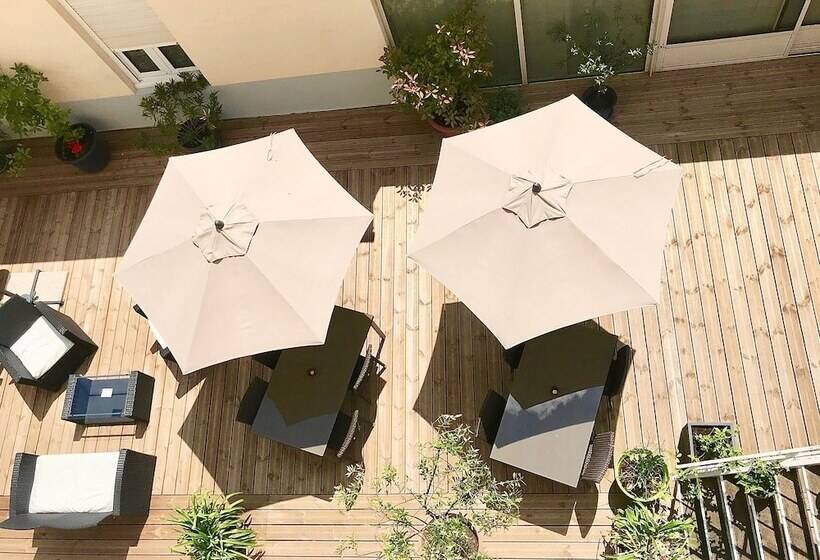 בית מלון כפרי Hôtel Le Charleston