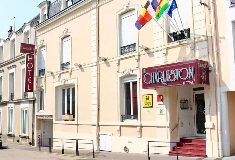 هتل Hôtel Le Charleston