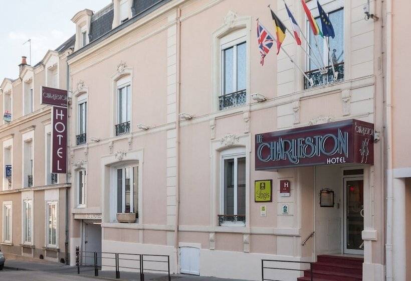 בית מלון כפרי Hôtel Le Charleston