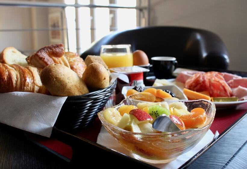 בית מלון כפרי Hôtel Le Charleston