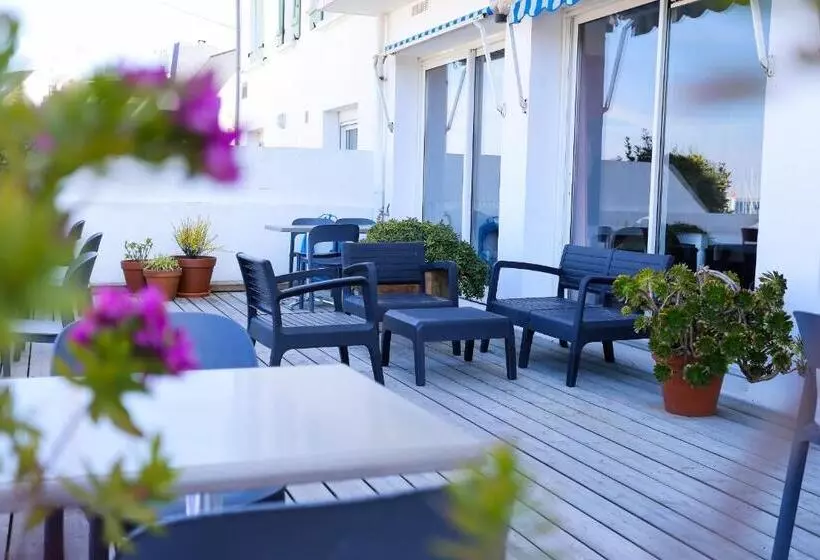 Отель Hôtel Port Haliguen