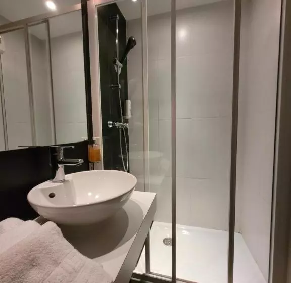 Отель Hôtel Port Haliguen