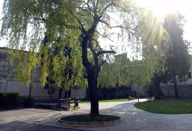 ホテル La Contrada