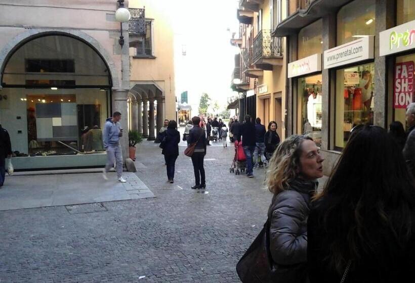 ホテル La Contrada