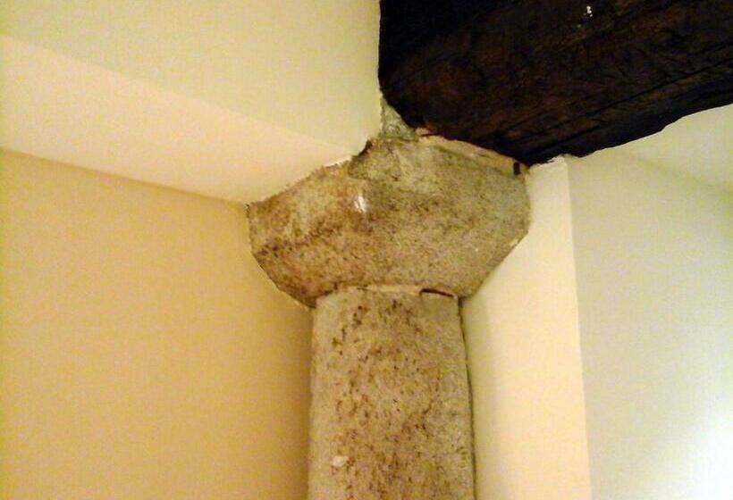 ホテル La Contrada