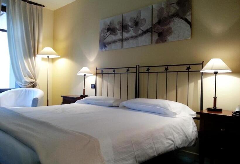 ホテル La Contrada