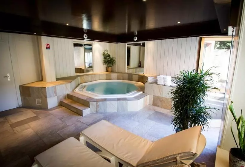 בית מלון כפרי Le Menestrel