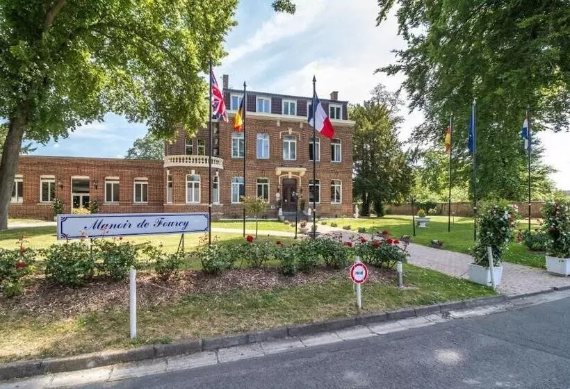 هتل Logis Manoir De Fourcy