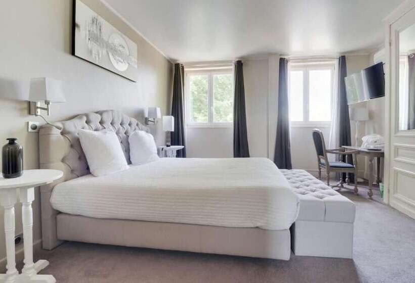 هتل Logis Manoir De Fourcy