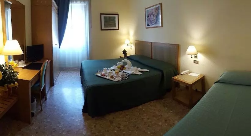 هتل Nuovo Albergo