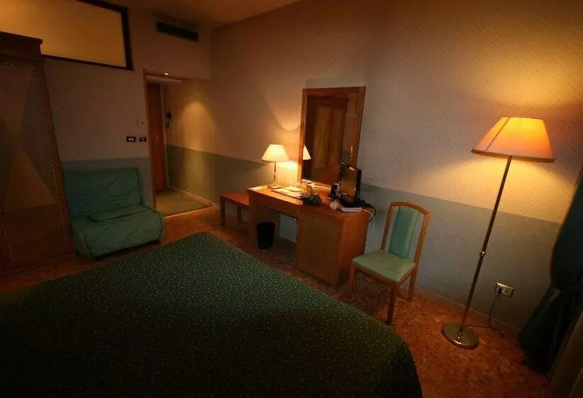 هتل Nuovo Albergo