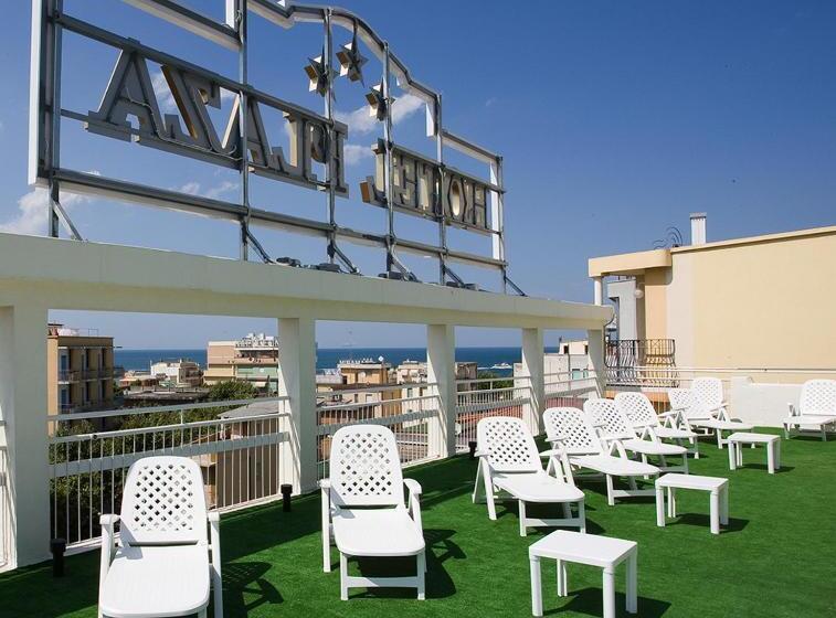 בית מלון כפרי Plaza