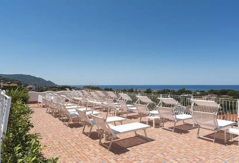 ホテル Ristorante Colleverde