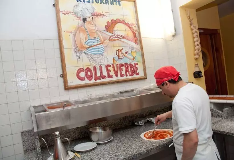 ホテル Ristorante Colleverde