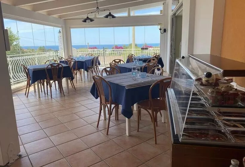 ホテル Ristorante Colleverde