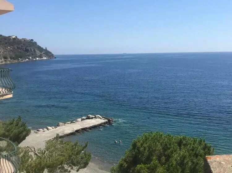 هتل Riviera Lido