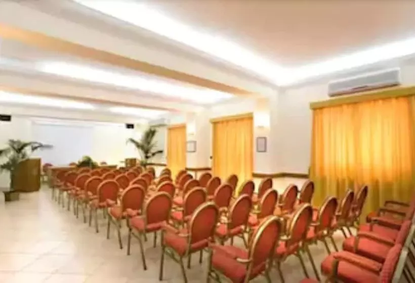 هتل Riviera Lido