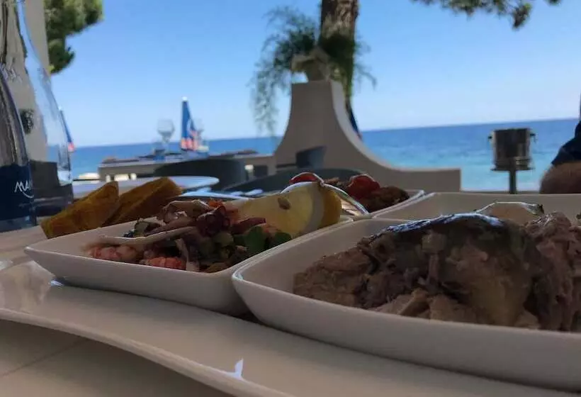 هتل Riviera Lido